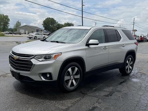 Silver 2018 Chevrolet Traverse LT Leather
