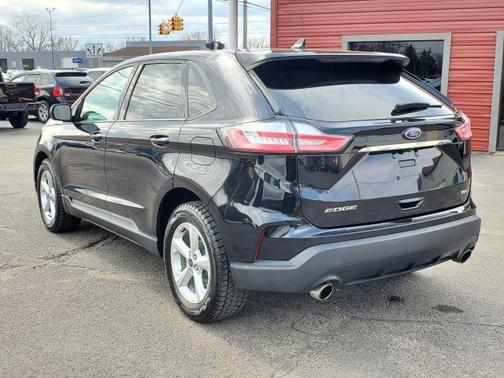 2020 Ford Edge SE