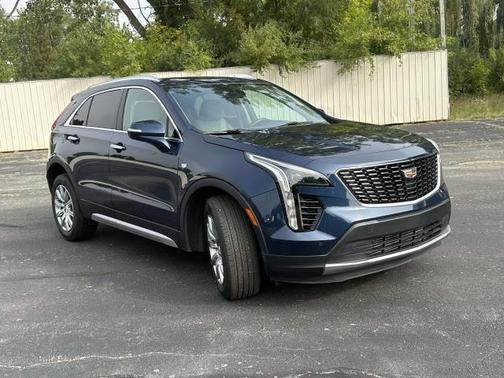 2021 Cadillac XT4 Premium Luxury