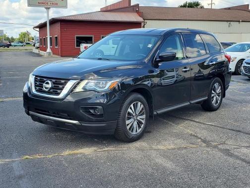 2020 Nissan Pathfinder S