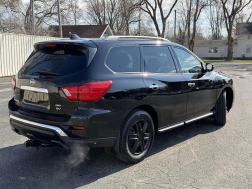 2019 Nissan Pathfinder SV