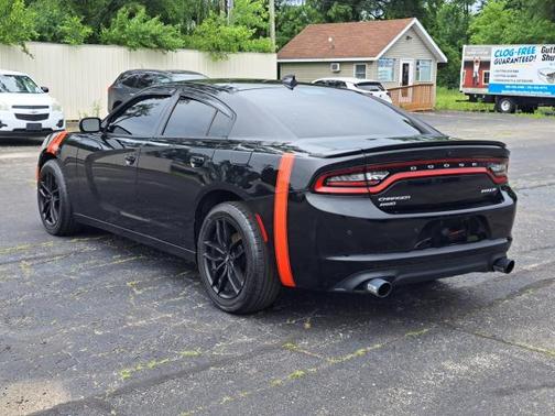 2016 Dodge Charger SXT
