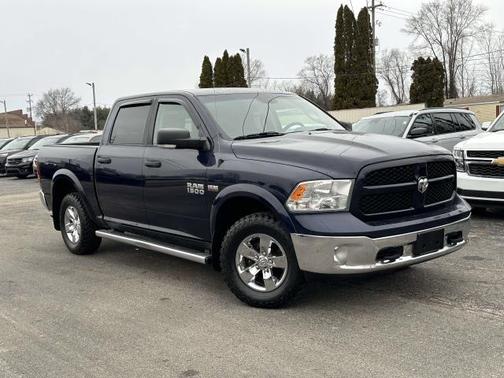 2017 RAM 1500 SLT