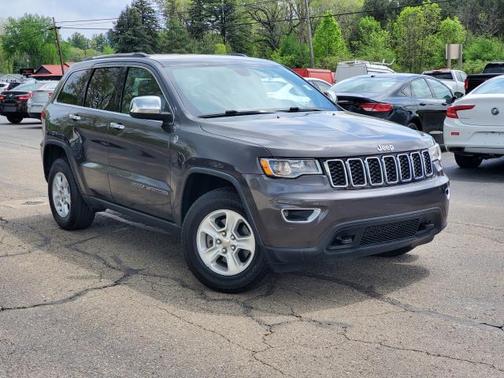 2017 Jeep Grand Cherokee Laredo