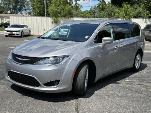 2018 Chrysler Pacifica Touring Plus