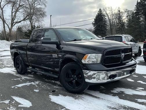 2017 RAM 1500 SLT