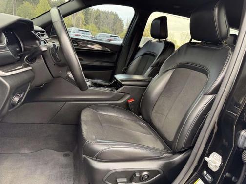 Black 2021 Jeep Grand Cherokee L Laredo