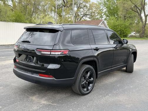Black 2021 Jeep Grand Cherokee L Laredo