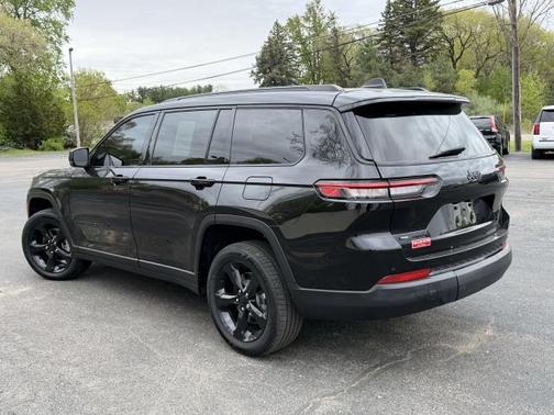 Black 2021 Jeep Grand Cherokee L Laredo