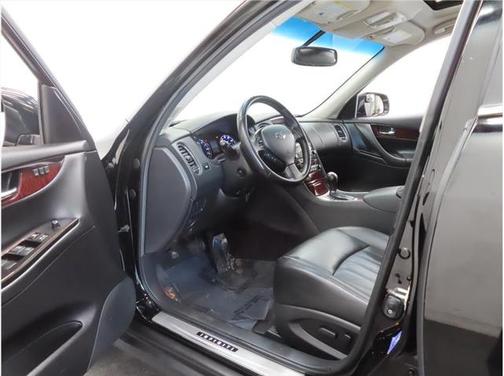 2017 INFINITI QX50 Base