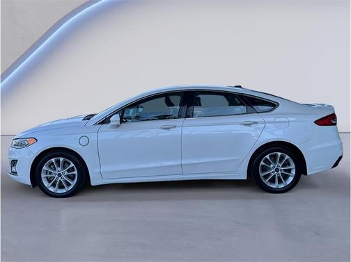 White Platinum Metallic Tri-Coat 2019 Ford Fusion Energi Titanium