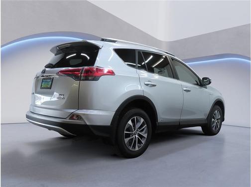 2016 Toyota RAV4 Hybrid XLE