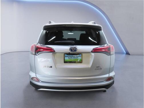 2016 Toyota RAV4 Hybrid XLE