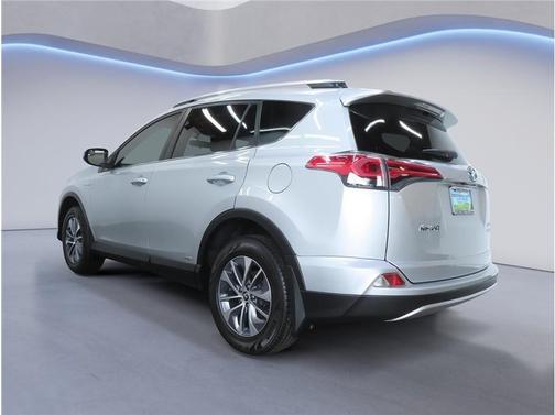 2016 Toyota RAV4 Hybrid XLE