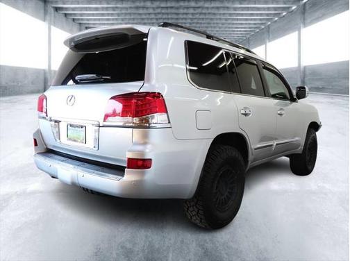 2013 Lexus LX 570 Base