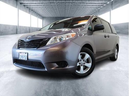 2016 Toyota Sienna L