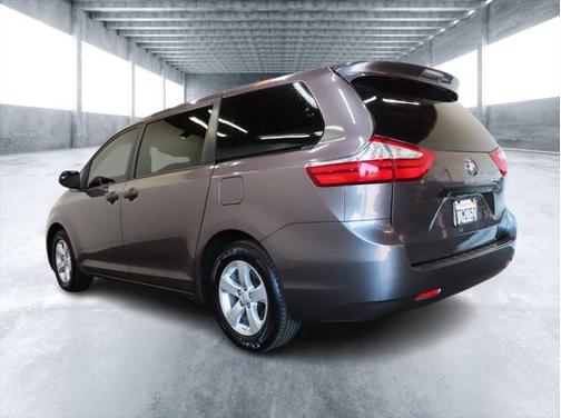 2016 Toyota Sienna L