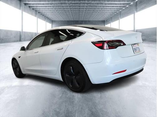 2020 Tesla Model 3 Standard Range Plus