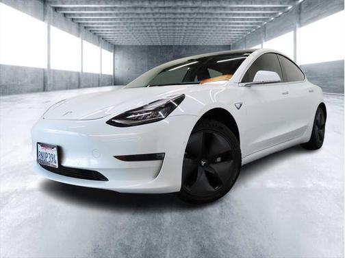 2020 Tesla Model 3 Standard Range Plus