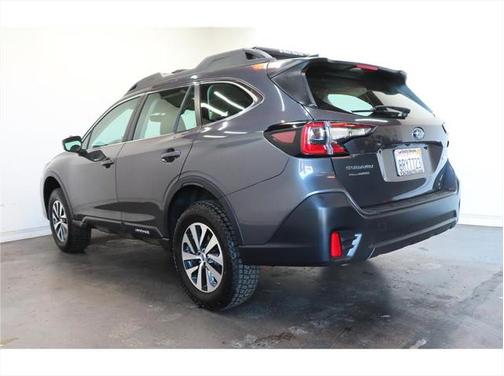 2020 Subaru Outback Base