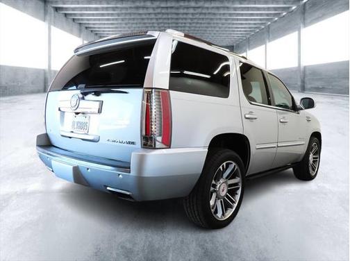 2014 Cadillac Escalade Premium