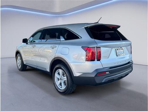 2022 Kia Sorento LX
