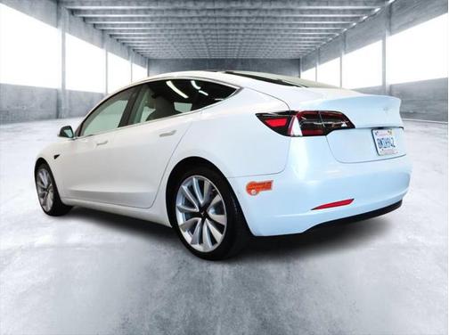 2019 Tesla Model 3 Standard Range Plus