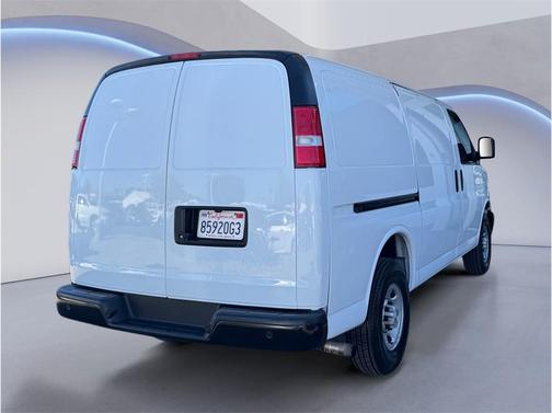 Summit White 2020 Chevrolet Express 2500 RWD 2500 Regular Wheelbase WT