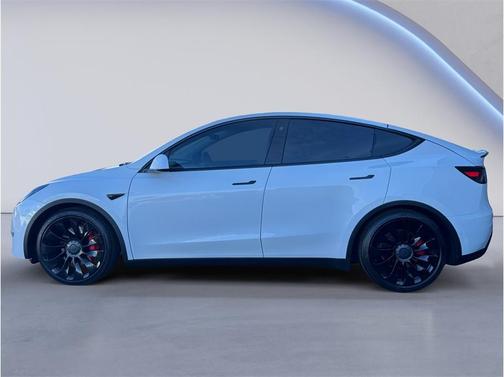 2022 Tesla Model Y Performance Dual Motor All-Wheel Drive