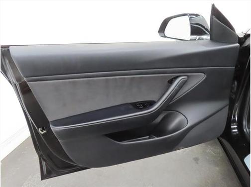 2018 Tesla Model 3 Mid Range