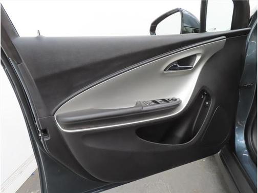 2013 Chevrolet Volt Base