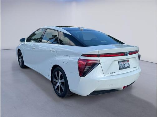 2017 Toyota Mirai Base