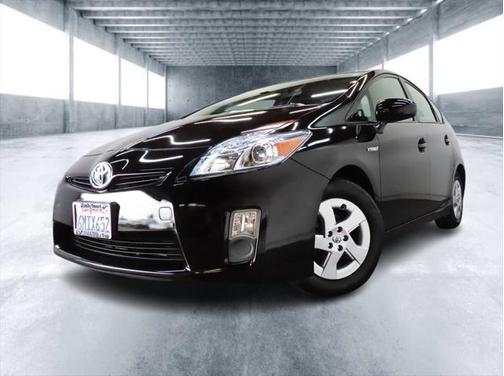2010 Toyota Prius III