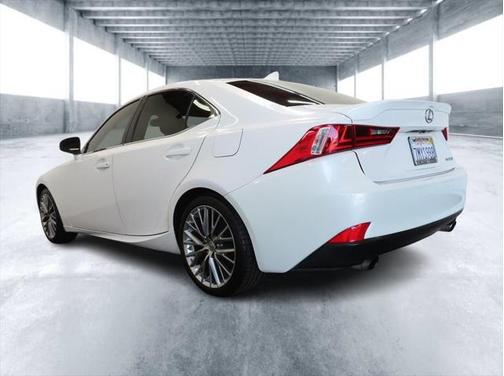 2015 Lexus IS 250 Crafted Line