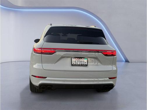 2023 Porsche Cayenne Turbo