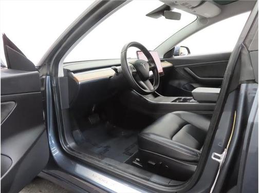 2020 Tesla Model 3 Standard Range