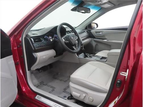 2017 Toyota Camry XLE