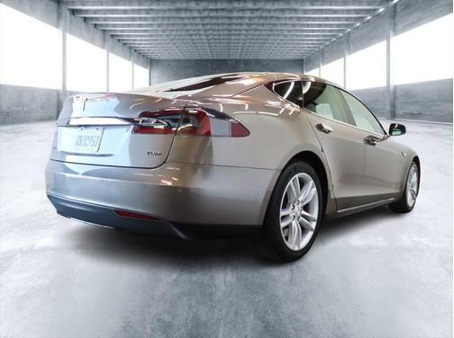 2015 Tesla Model S 85D
