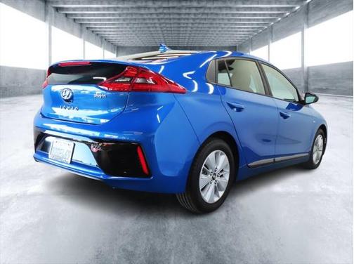 2018 Hyundai IONIQ Plug-In Hybrid Base
