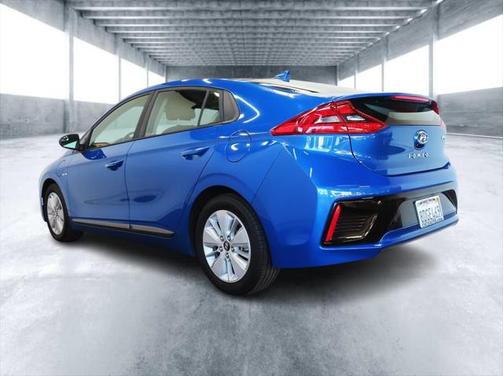 2018 Hyundai IONIQ Plug-In Hybrid Base