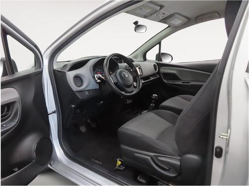 2015 Toyota Yaris L