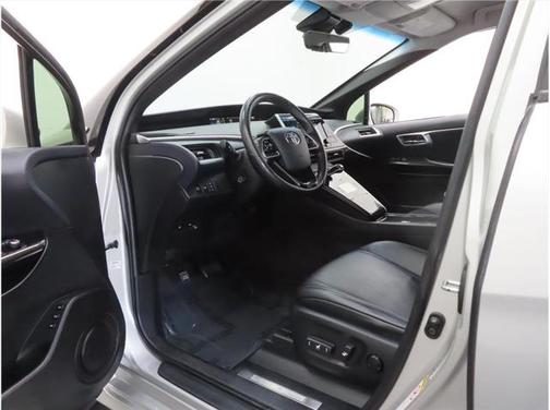 2017 Toyota Mirai Base