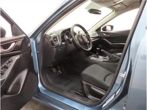 2014 Mazda Mazda3 i Sport