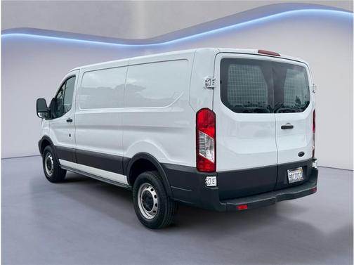 2015 Ford Transit-250 Base