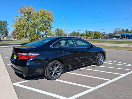 2016 Toyota Camry XSE