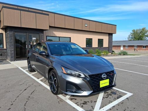 2025 Nissan Altima SR AWD