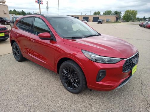 2025 Ford Escape ST-Line Elite