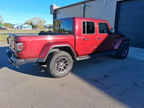 2021 Jeep Gladiator Overland