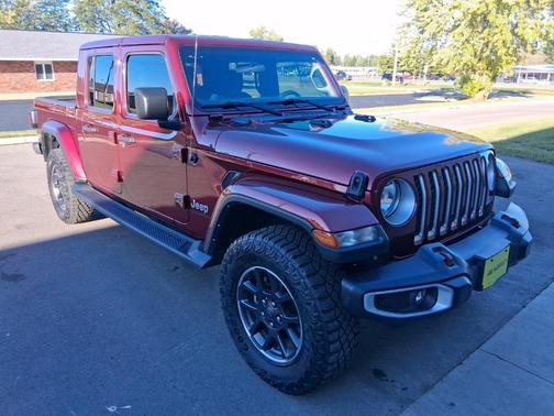 2021 Jeep Gladiator Overland