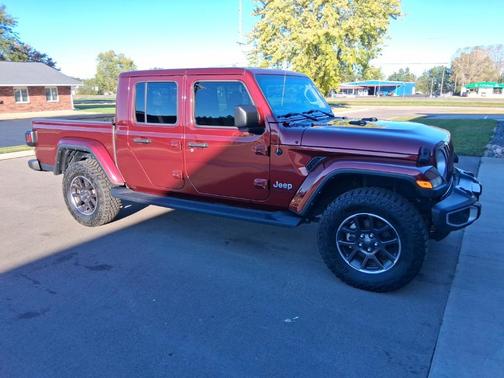 2021 Jeep Gladiator Overland
